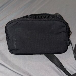 Mini lululemon everywhere belt bag